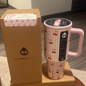 HydroJug Sweet Cherry 40oz Traveler